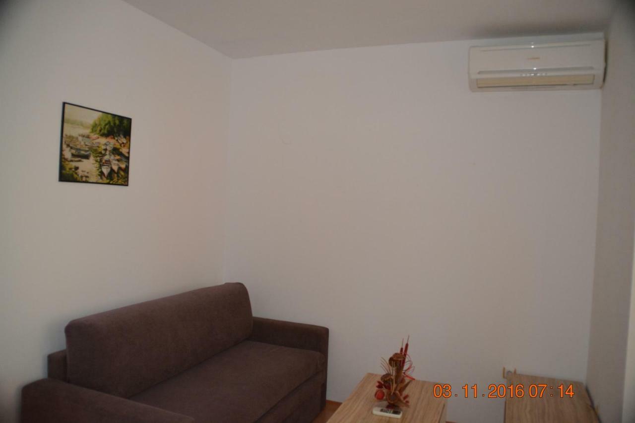 ساني بيتش Guest Apartments Salena المظهر الخارجي الصورة