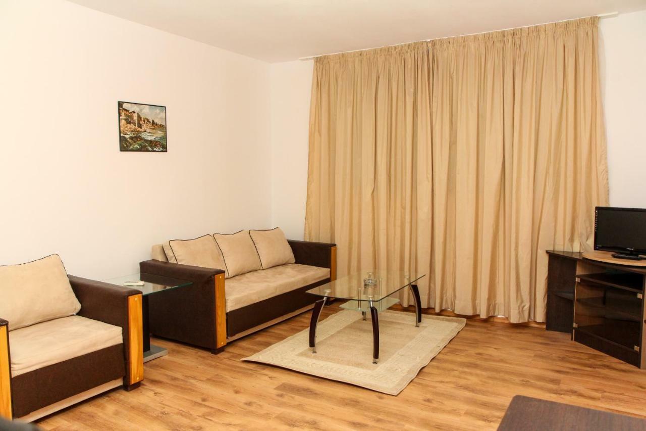 ساني بيتش Guest Apartments Salena المظهر الخارجي الصورة