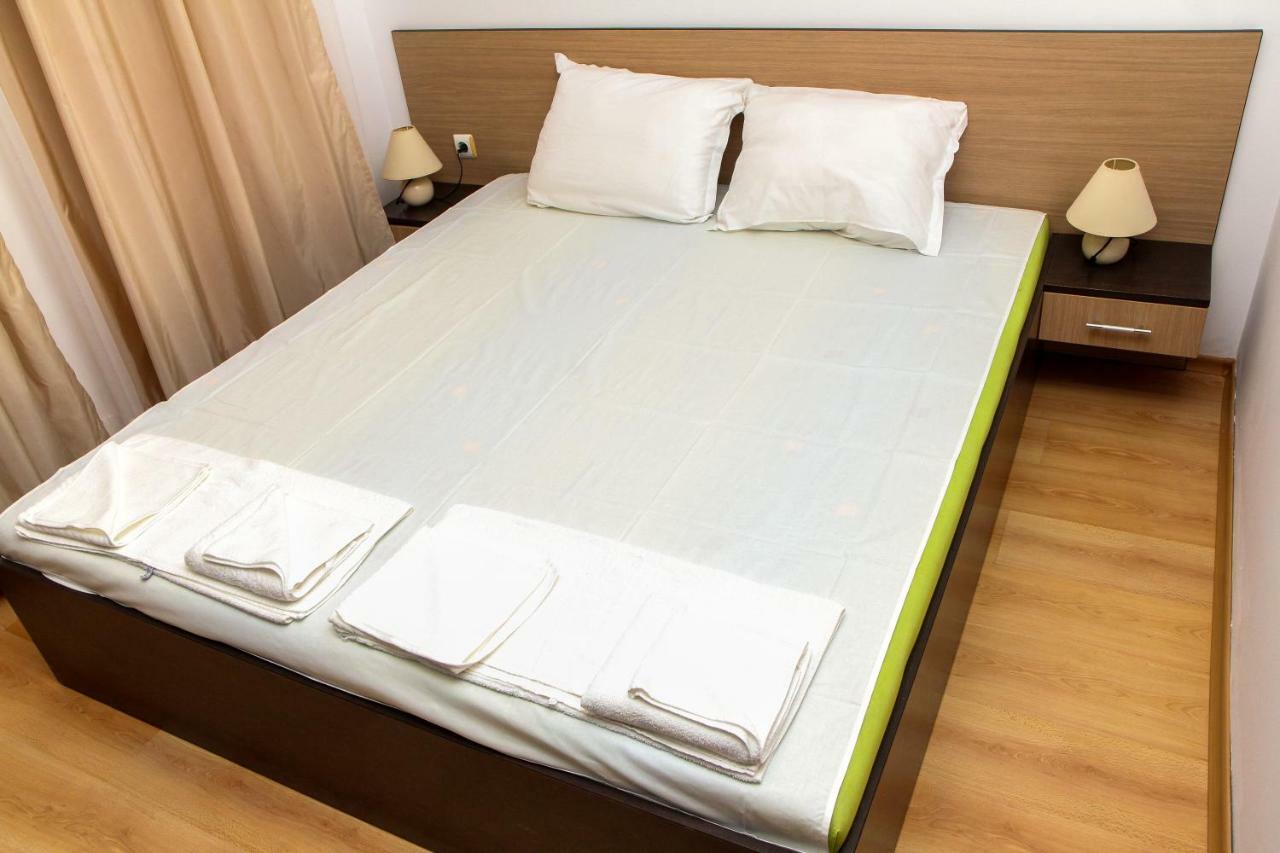 ساني بيتش Guest Apartments Salena المظهر الخارجي الصورة