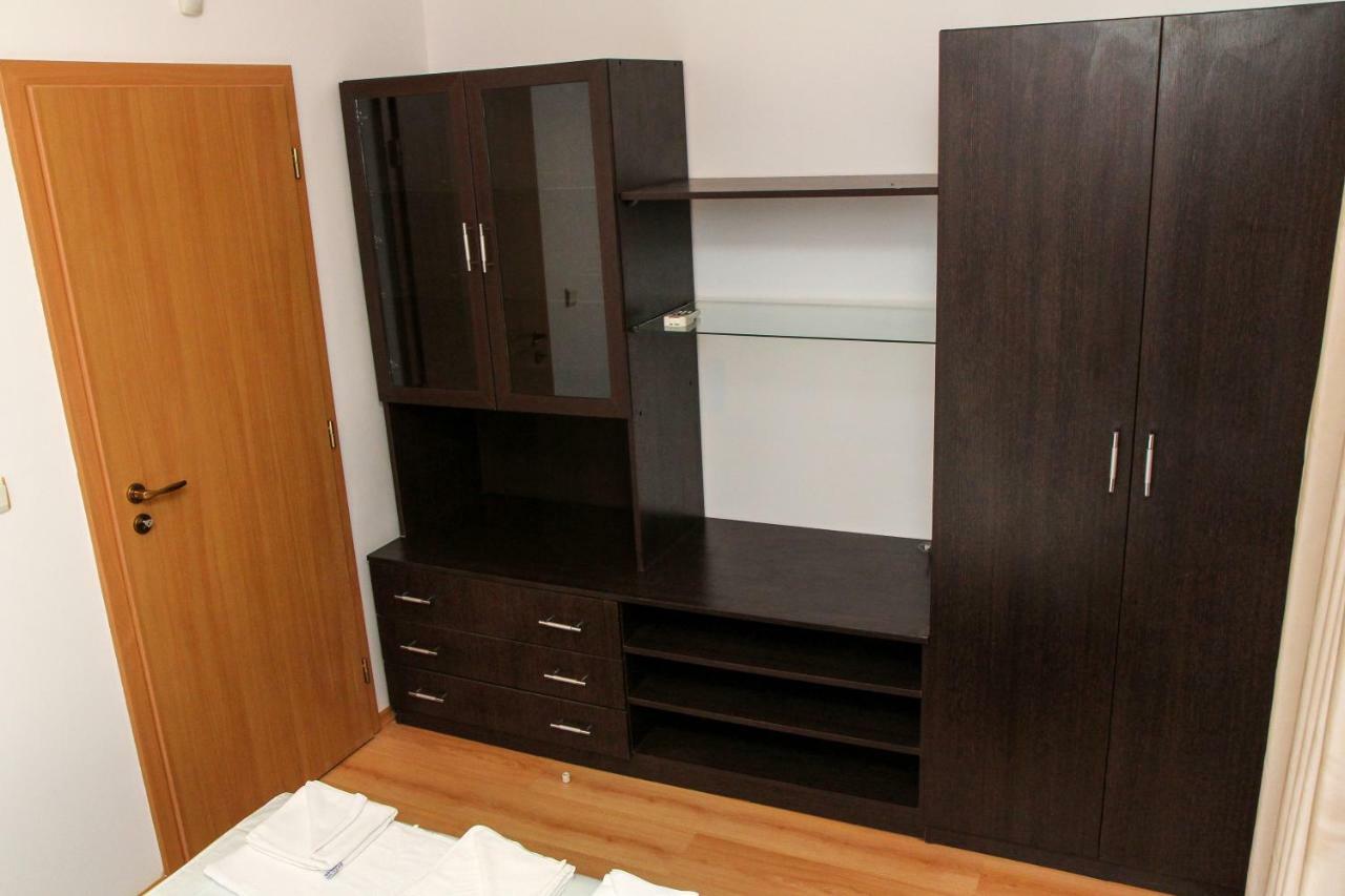 ساني بيتش Guest Apartments Salena المظهر الخارجي الصورة