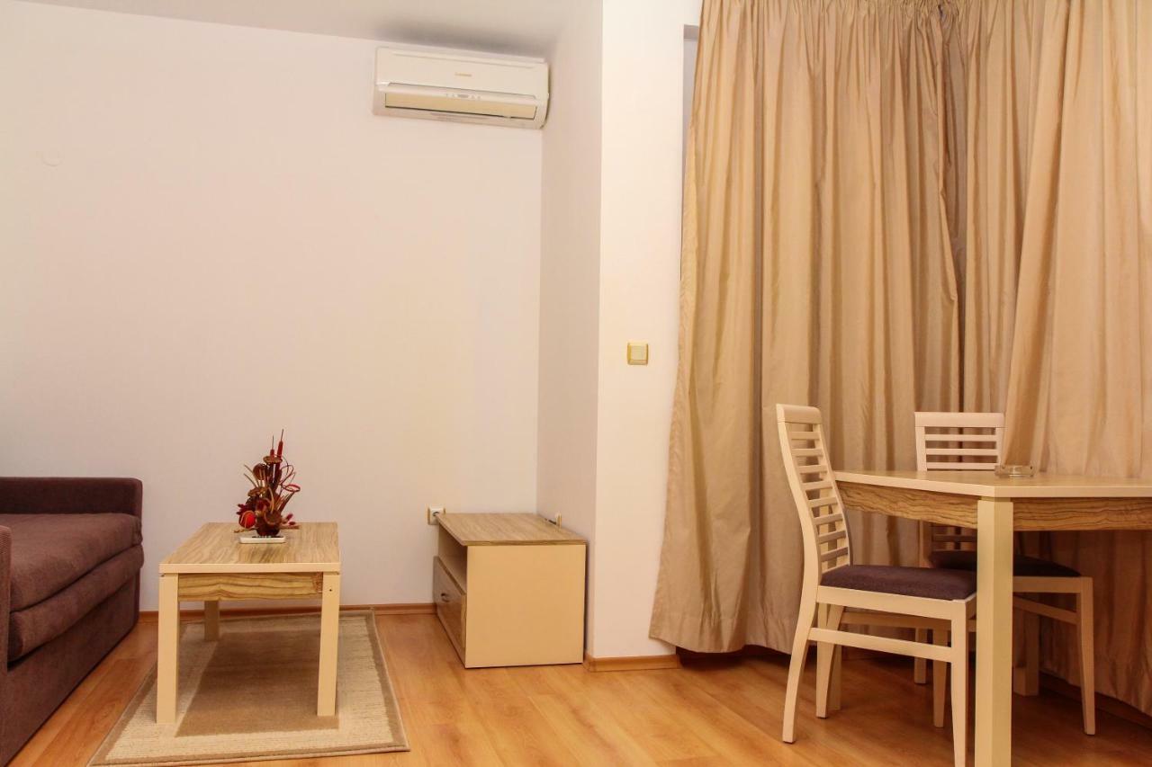 ساني بيتش Guest Apartments Salena المظهر الخارجي الصورة