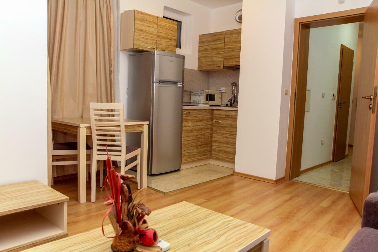 ساني بيتش Guest Apartments Salena المظهر الخارجي الصورة
