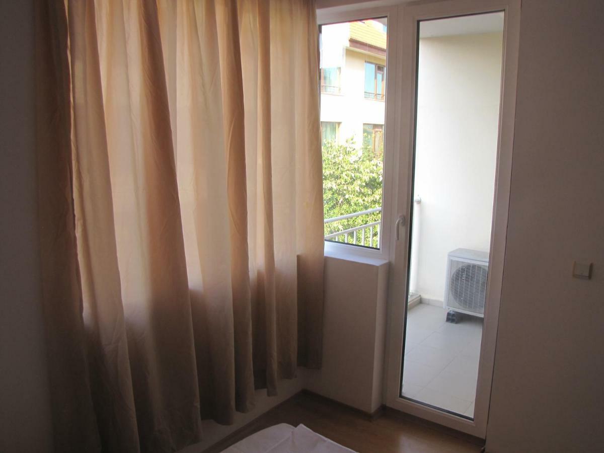 ساني بيتش Guest Apartments Salena المظهر الخارجي الصورة