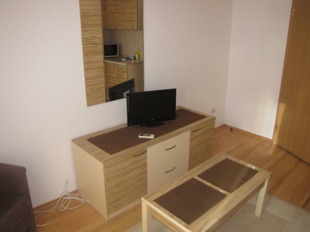 ساني بيتش Guest Apartments Salena المظهر الخارجي الصورة