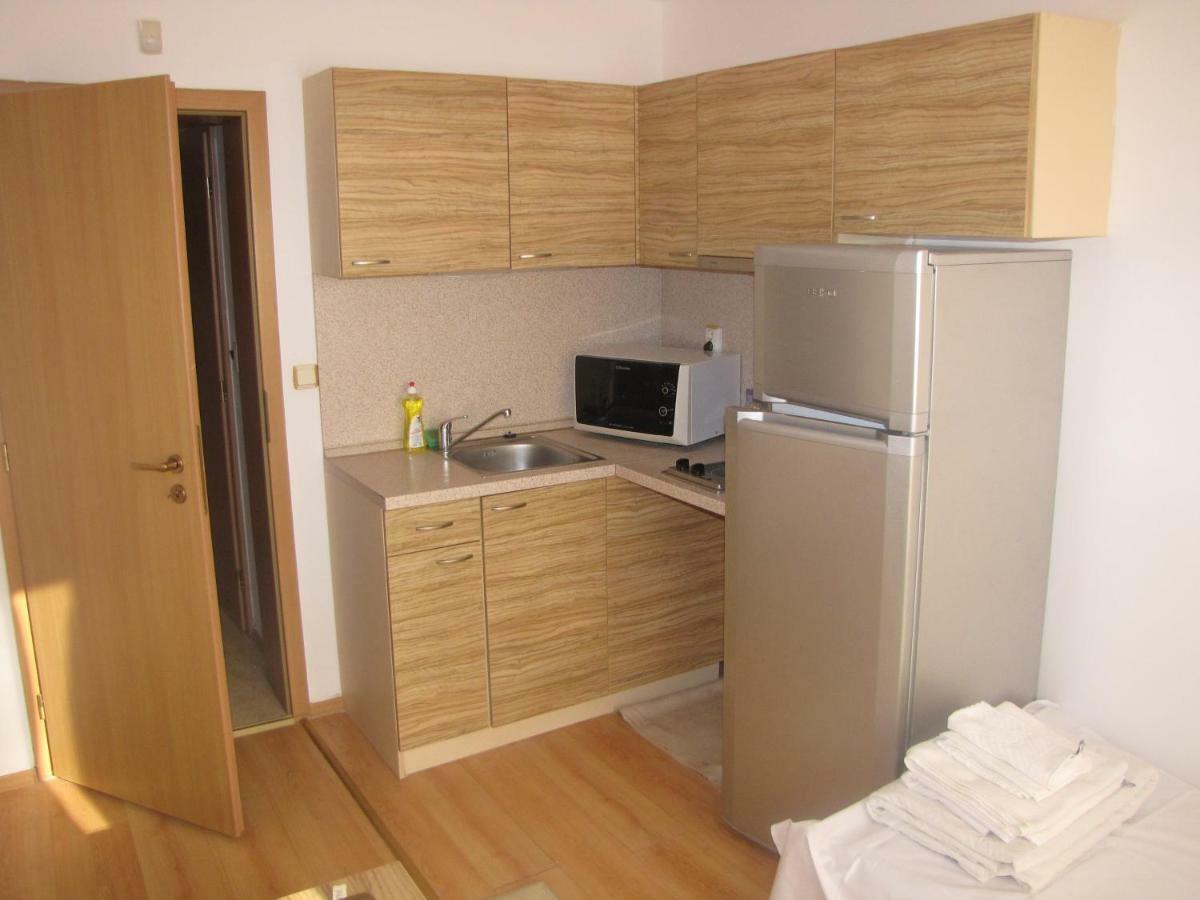 ساني بيتش Guest Apartments Salena المظهر الخارجي الصورة