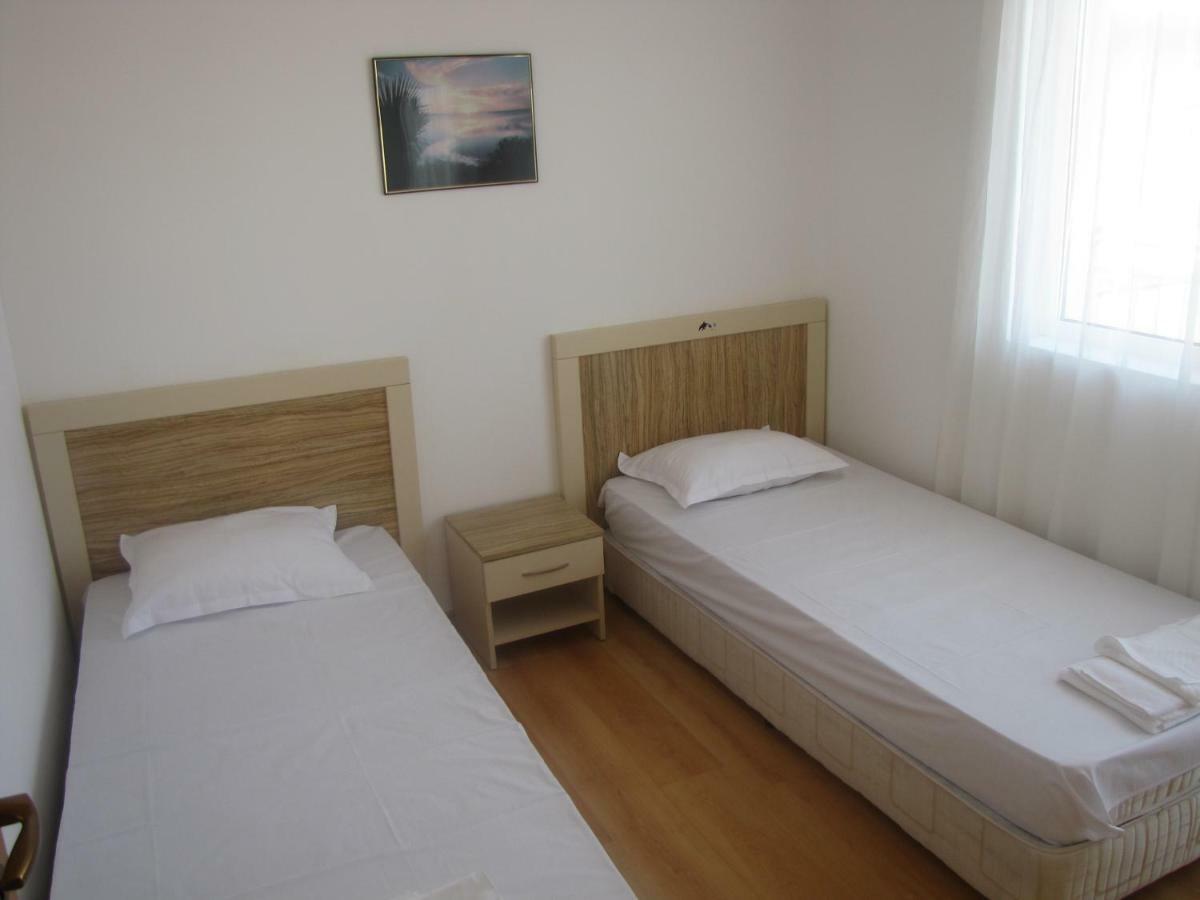 ساني بيتش Guest Apartments Salena المظهر الخارجي الصورة