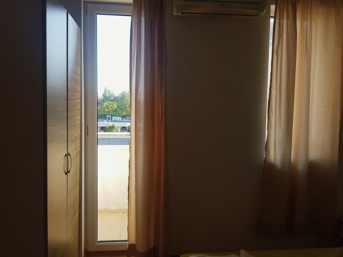 ساني بيتش Guest Apartments Salena المظهر الخارجي الصورة