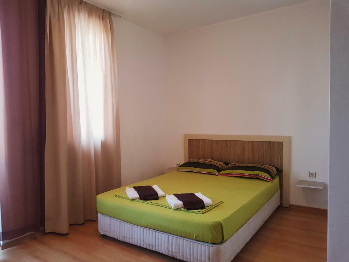ساني بيتش Guest Apartments Salena المظهر الخارجي الصورة